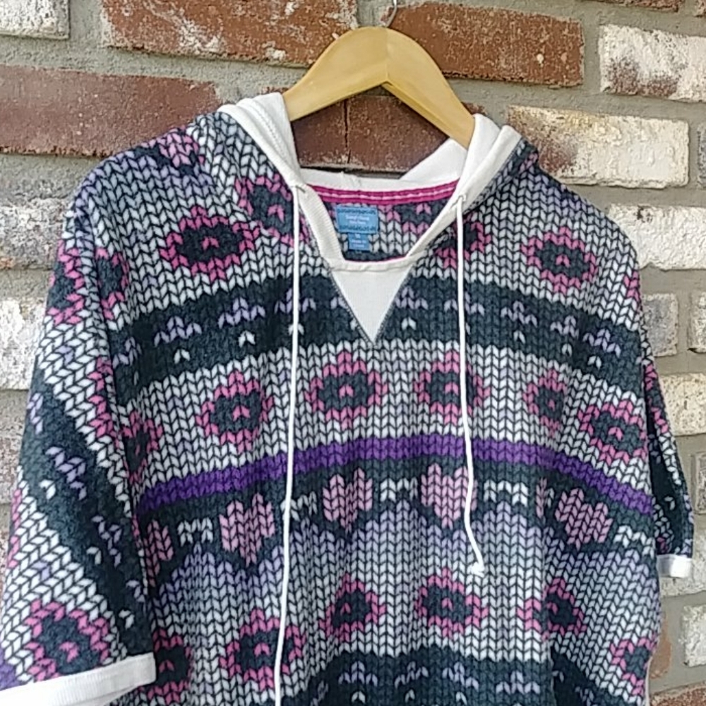 Vera Wang fleece poncho